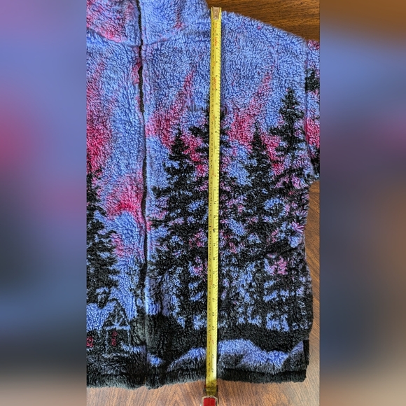 Caribou Crossings Alaska Fleece Jacket, Northern Lights Forest Scene, Size M - Picture 12 of 14